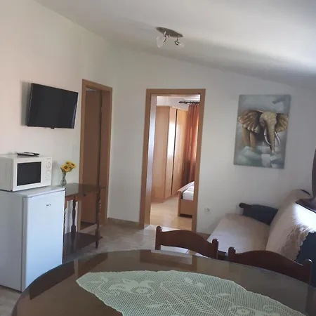 Stanici 1032b Omiš
