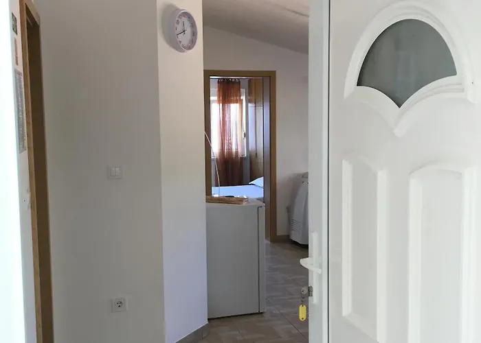 Stanici 1032b